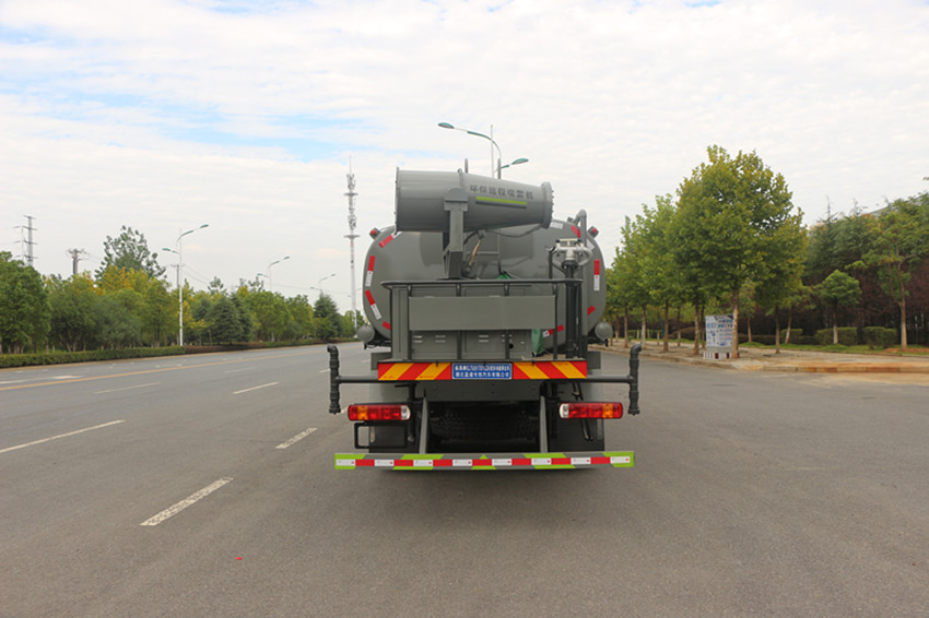 重汽豪沃22方抑塵車(chē)-霧炮車(chē)