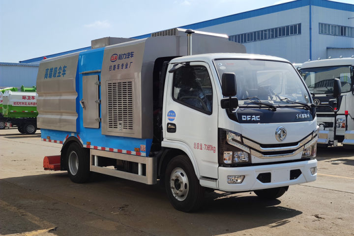 東風(fēng)8立方吸塵車(chē)-吸塵車(chē)生產(chǎn)廠家-程力道路吸塵車(chē)生產(chǎn)廠家